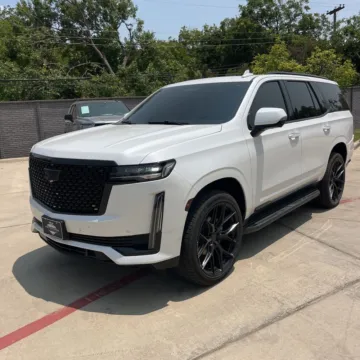 Photos of 2022 Cadillac Escalade Premium Luxury for sale in Indianapolis, IN at Indy Auto Man - Indianapolis