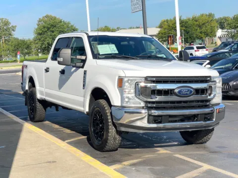 Photos of 2021 Ford F-250SD XLT for sale in Indianapolis, IN at Indy Auto Man - Indianapolis