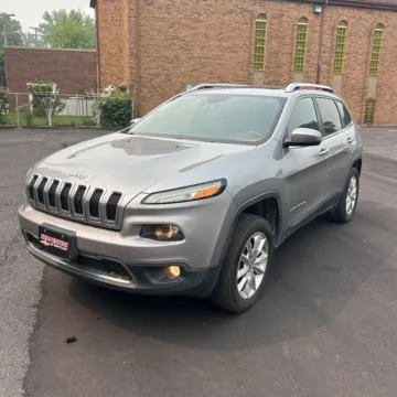 Photos of 2016 Jeep Cherokee Limited for sale in Indianapolis, IN at Indy Auto Man - Indianapolis