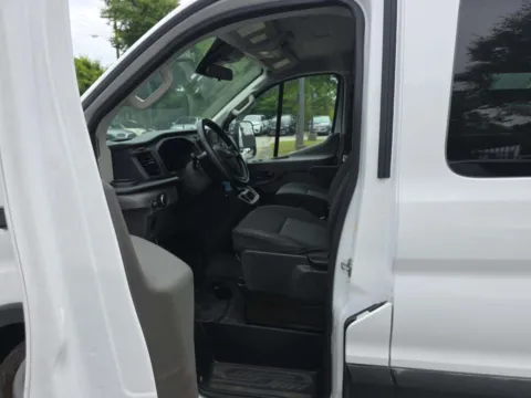 More photos of 2021 Ford Transit-350 XLT at Indy Auto Man - Indianapolis, IN