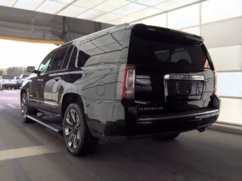 More photos of 2020 GMC Yukon XL Denali at Indy Auto Man - Indianapolis, IN