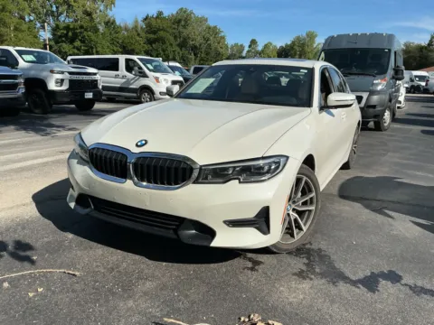 Photos of 2019 BMW 3 Series 330i xDrive for sale in Indianapolis, IN at Indy Auto Man - Indianapolis
