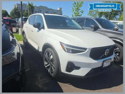 White 2025 Volvo XC40 B5 Plus Dark Theme for sale in Indianapolis, IN