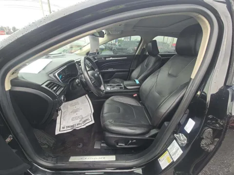 More photos of 2020 Ford Fusion Titanium at Indy Auto Man - Indianapolis, IN