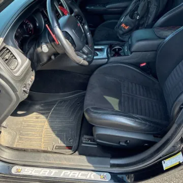 More photos of 2020 Dodge Charger R/T Scat Pack at Indy Auto Man - Indianapolis, IN