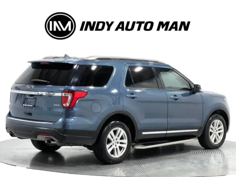 More photos of 2018 Ford Explorer XLT at Indy Auto Man - Indianapolis, IN