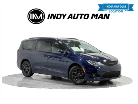 Blue 2020 Chrysler Pacifica Limited for sale in Indianapolis, IN