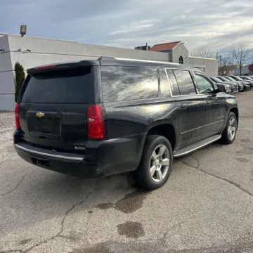 Another view of 2018 Chevrolet Suburban Premier for sale in Indianapolis, IN at Indy Auto Man - Indianapolis