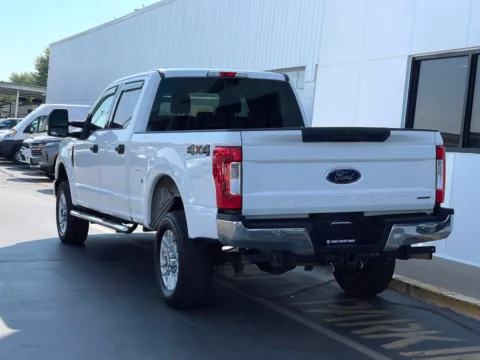 More photos of 2017 Ford F-250SD XLT at Indy Auto Man - Indianapolis, IN