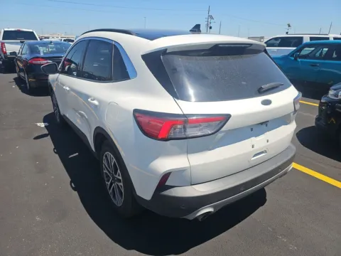 More photos of 2020 Ford Escape SEL at Indy Auto Man - Indianapolis, IN