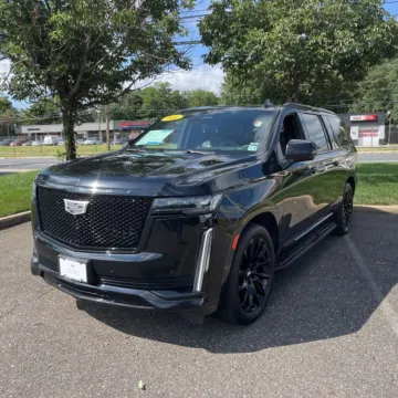 Photos of 2022 Cadillac Escalade ESV Sport Platinum for sale in Indianapolis, IN at Indy Auto Man - Indianapolis