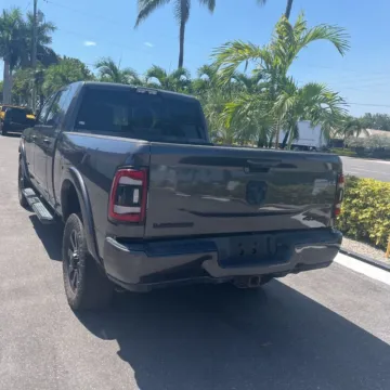 More photos of 2020 Ram 2500 Laramie at Indy Auto Man - Indianapolis, IN