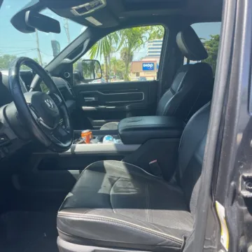 More photos of 2020 Ram 2500 Laramie at Indy Auto Man - Indianapolis, IN