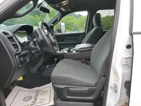 More photos of 2021 Ram 2500 Tradesman at Indy Auto Man - Indianapolis, IN