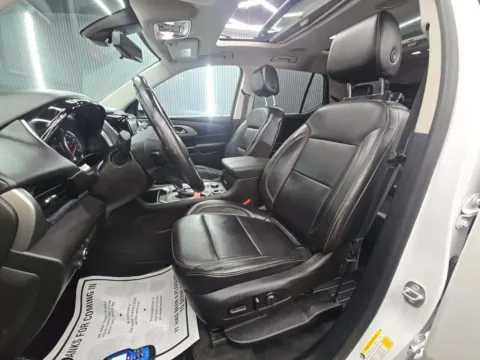 More photos of 2018 Chevrolet Traverse 3LT at Indy Auto Man - Indianapolis, IN