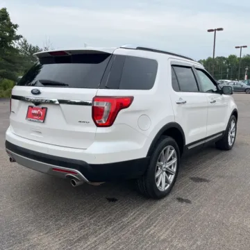 Another view of 2017 Ford Explorer Limited for sale in Indianapolis, IN at Indy Auto Man - Indianapolis
