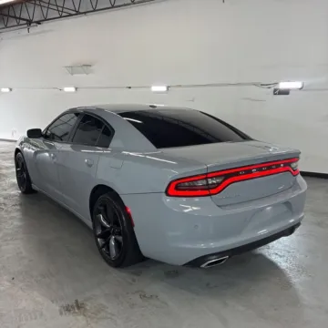 More photos of 2022 Dodge Charger SXT at Indy Auto Man - Indianapolis, IN