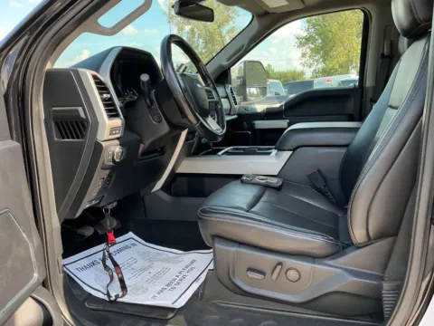 More photos of 2021 Ford F-450SD Lariat DRW at Indy Auto Man - Indianapolis, IN