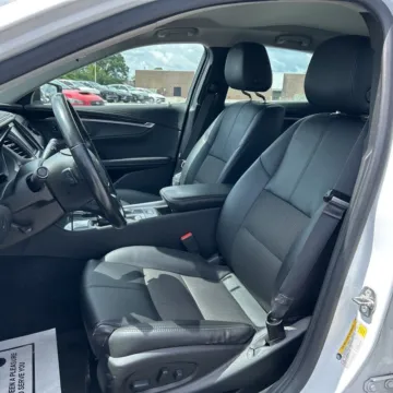 More photos of 2018 Chevrolet Impala LT 1LT at Indy Auto Man - Indianapolis, IN