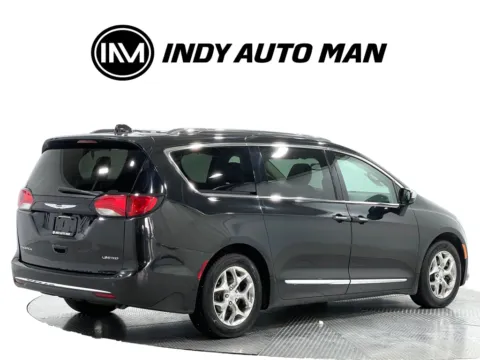 Another view of 2019 Chrysler Pacifica Limited for sale in Indianapolis, IN at Indy Auto Man - Indianapolis