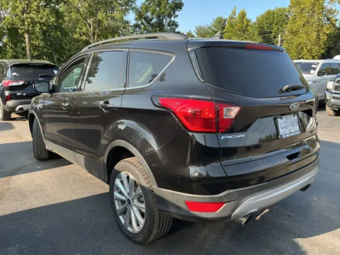 More photos of 2019 Ford Escape SEL at Indy Auto Man - Indianapolis, IN