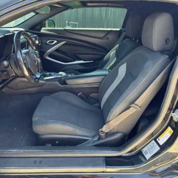 More photos of 2019 Chevrolet Camaro 1LT at Indy Auto Man - Indianapolis, IN