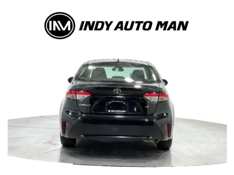 More photos of 2021 Toyota Corolla LE at Indy Auto Man - Indianapolis, IN