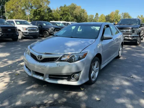 Photos of 2013 Toyota Camry SE for sale in Indianapolis, IN at Indy Auto Man - Indianapolis