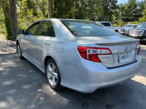 More photos of 2013 Toyota Camry SE at Indy Auto Man - Indianapolis, IN