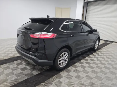 Another view of 2021 Ford Edge SEL for sale in Indianapolis, IN at Indy Auto Man - Indianapolis