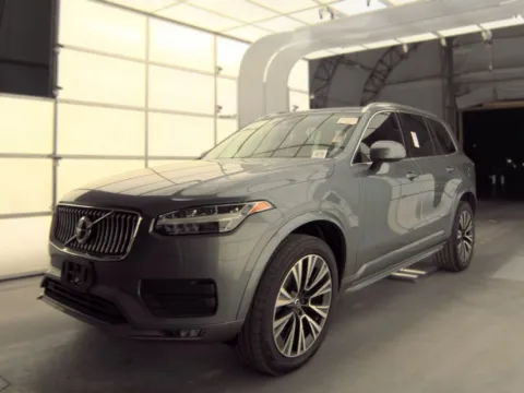 Photos of 2020 Volvo XC90 T6 Momentum for sale in Indianapolis, IN at Indy Auto Man - Indianapolis