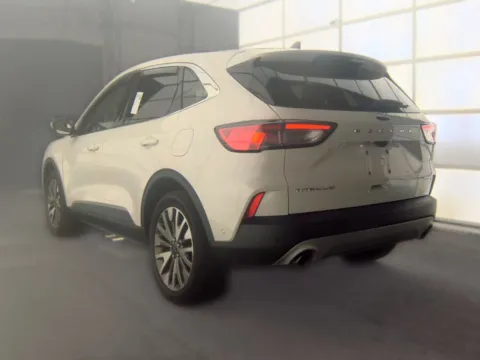 More photos of 2020 Ford Escape Hybrid Titanium at Indy Auto Man - Indianapolis, IN