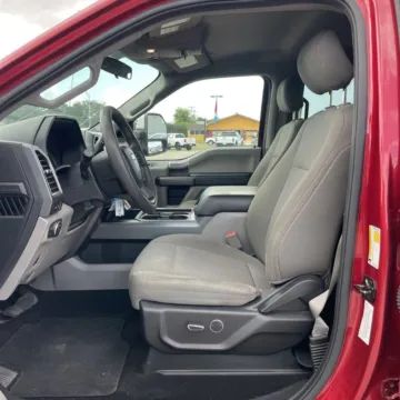 More photos of 2019 Ford F-250SD XLT at Indy Auto Man - Indianapolis, IN