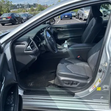 More photos of 2018 Toyota Camry XSE V6 at Indy Auto Man - Indianapolis, IN
