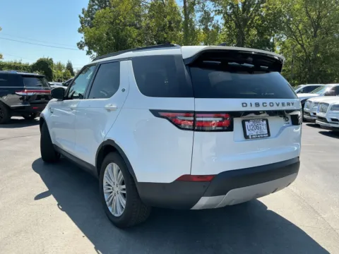More photos of 2018 Land Rover Discovery HSE at Indy Auto Man - Indianapolis, IN