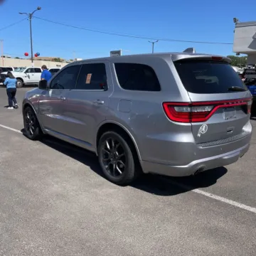 More photos of 2016 Dodge Durango R/T at Indy Auto Man - Indianapolis, IN