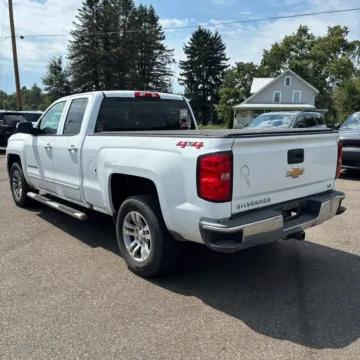 More photos of 2019 Chevrolet Silverado 1500 LD LT at Indy Auto Man - Indianapolis, IN