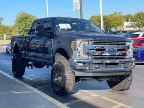 Photos of 2018 Ford F-250SD Lariat for sale in Indianapolis, IN at Indy Auto Man - Indianapolis