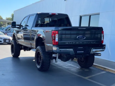 More photos of 2018 Ford F-250SD Lariat at Indy Auto Man - Indianapolis, IN