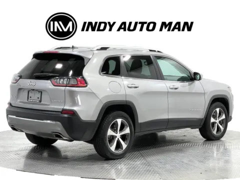 More photos of 2019 Jeep Cherokee Limited at Indy Auto Man - Indianapolis, IN