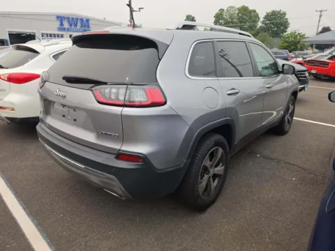 Another view of 2019 Jeep Cherokee Limited for sale in Indianapolis, IN at Indy Auto Man - Indianapolis