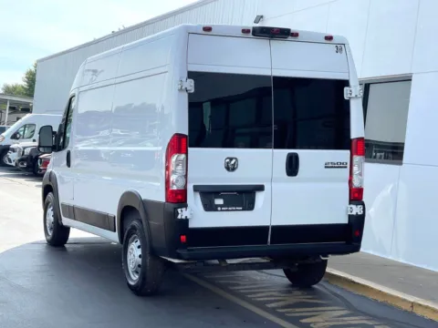 More photos of 2023 Ram ProMaster 2500 High Roof at Indy Auto Man - Indianapolis, IN