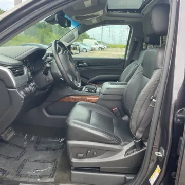 More photos of 2016 Chevrolet Tahoe LTZ at Indy Auto Man - Indianapolis, IN