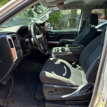 More photos of 2018 Chevrolet Silverado 1500 LT LT1 at Indy Auto Man - Indianapolis, IN