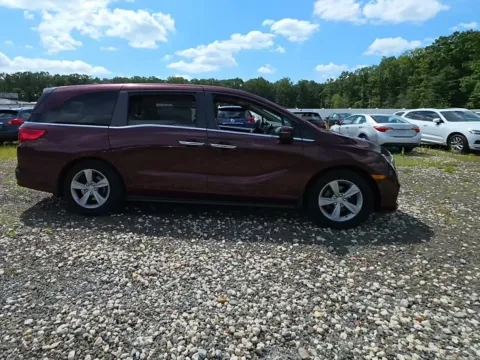 Photos of 2020 Honda Odyssey EX-L for sale in Indianapolis, IN at Indy Auto Man - Indianapolis