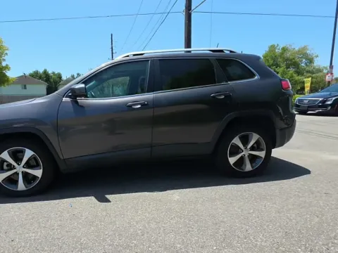 Another view of 2021 Jeep Cherokee Limited for sale in Indianapolis, IN at Indy Auto Man - Indianapolis