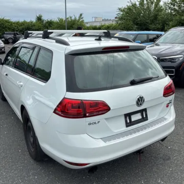 More photos of 2017 Volkswagen Golf SportWagen S 4Motion at Indy Auto Man - Indianapolis, IN