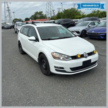 White 2017 Volkswagen Golf SportWagen S 4Motion for sale in Indianapolis, IN
