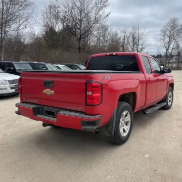 More photos of 2018 Chevrolet Silverado 1500 LT LT2 at Indy Auto Man - Indianapolis, IN