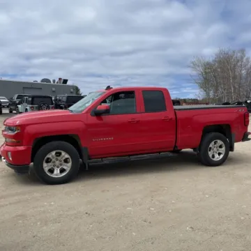 More photos of 2018 Chevrolet Silverado 1500 LT LT2 at Indy Auto Man - Indianapolis, IN